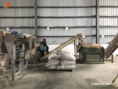 農(nóng)閑時(shí)節(jié)務(wù)工忙 家門口就業(yè)促增收 高性能混凝土減水劑生產(chǎn)